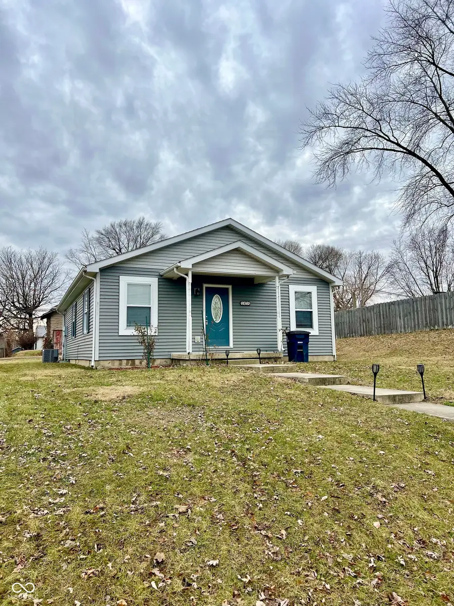 1303 E Ohio Street, Frankfort, IN 46041 - #2