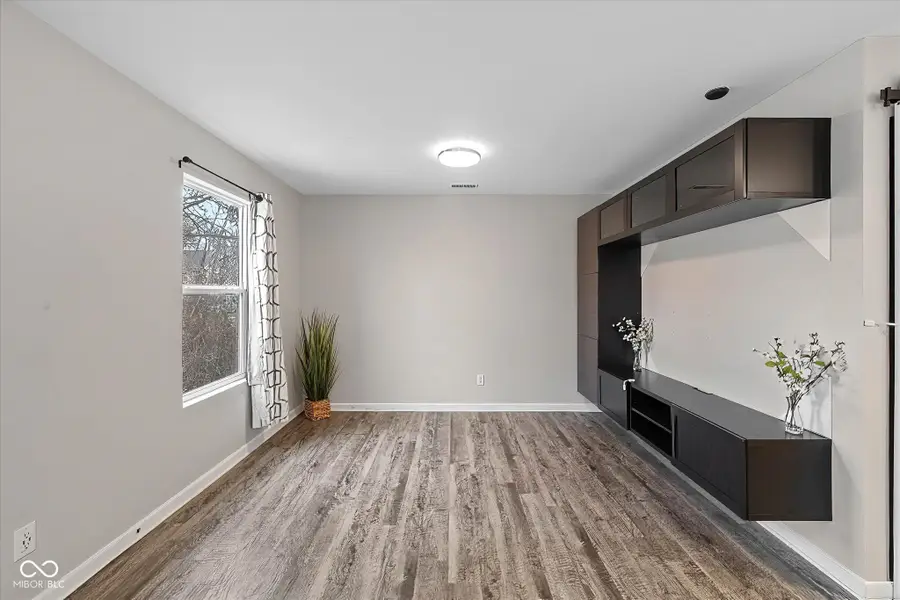 1517 E Kelly Street, Indianapolis, IN 46203 - Image #2