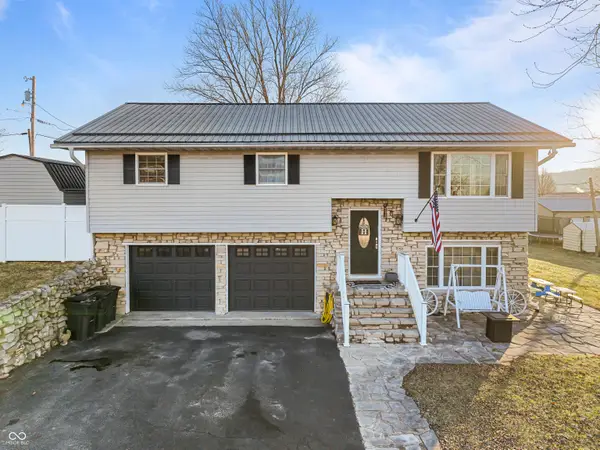 1058 N Sandy Hook Road, Paoli, IN 47454