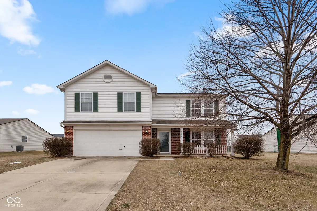8641 Baypointe Drive, Avon, IN 46123 - #1