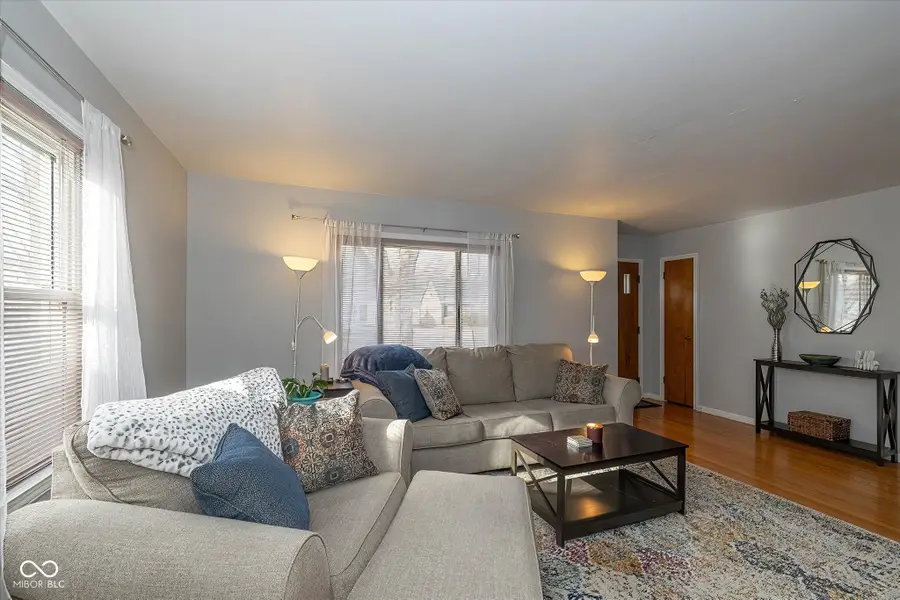 5863 Kingsley Drive, Indianapolis, IN 46220 - Image #3