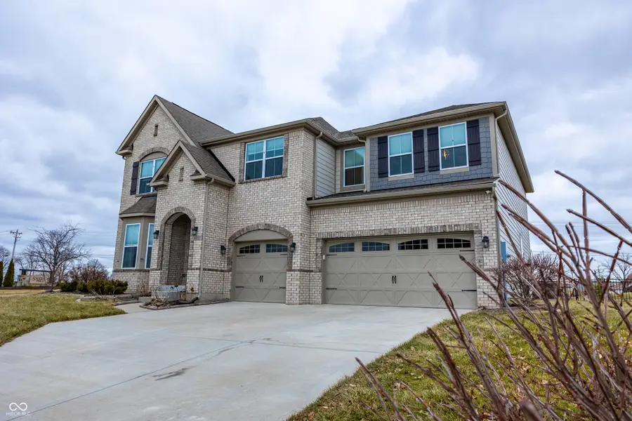 4061 Secretariat Lane, Bargersville, IN 46106 - #2