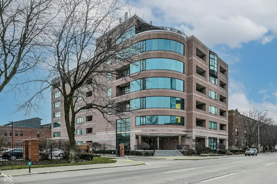 225 N New Jersey Street #APT 48, Indianapolis, IN 46204 - Image #2