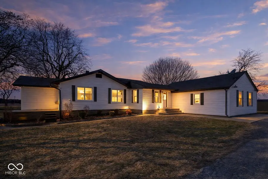 12660 E Grotto Road, Brazil, IN 47834 - Image #2