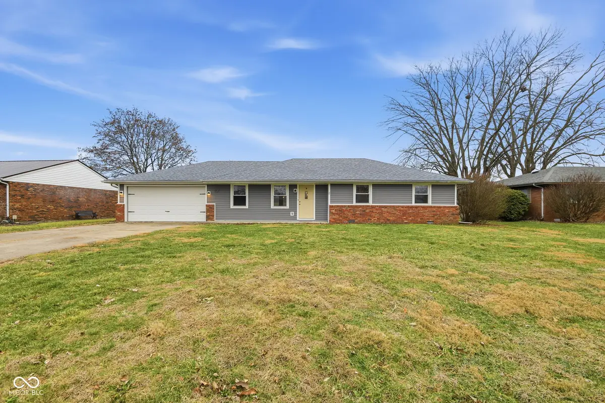 827 Country Lane, Anderson, IN 46013 - #1