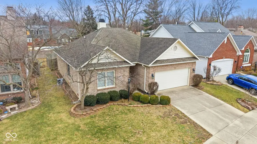 681 Foxmere Terrace, Greenwood, IN 46142 - #2