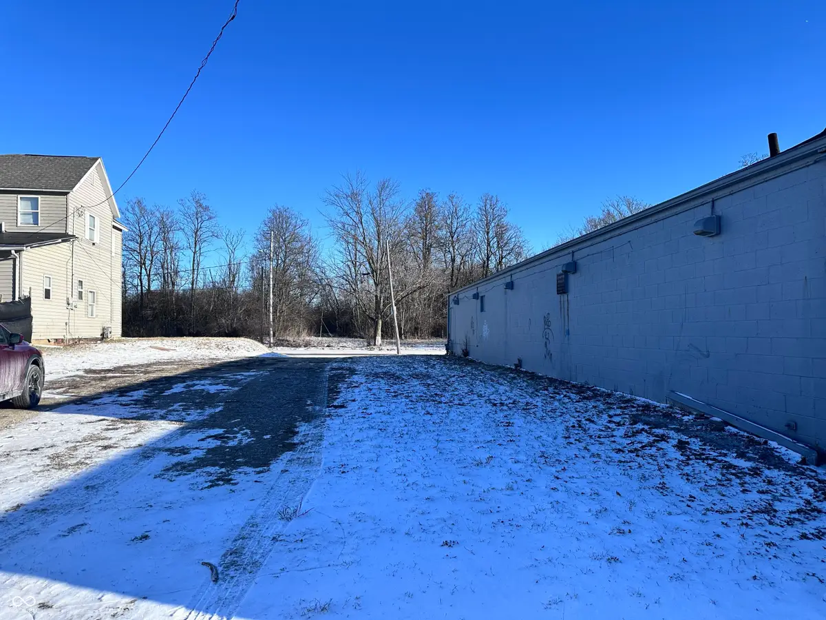 633 S Ohio Avenue, Muncie, IN 47302 - #1