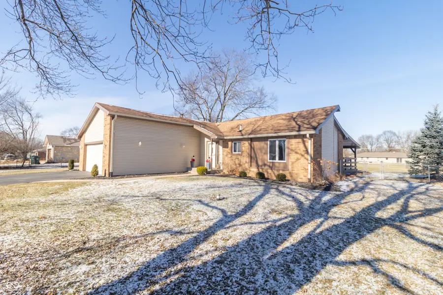 2110 Wayne Drive, Greenfield, IN 46140 - #2