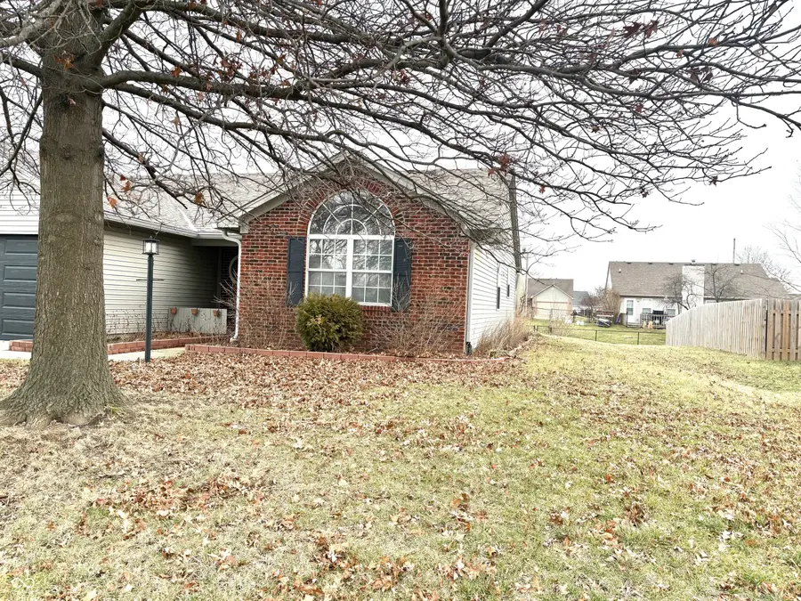 937 Ellington Circle, Greenwood, IN 46143 - #3