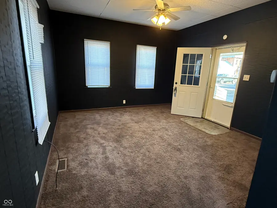 421 W 5th Street, Rushville, IN 46173 - Image #3