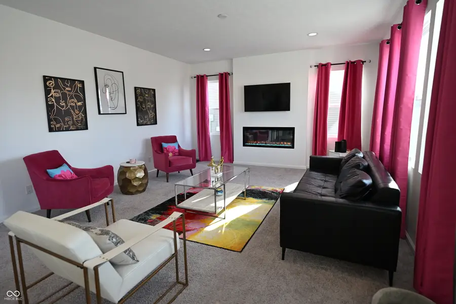 6948 Sablecliff Way, Brownsburg, IN 46112 - Image #2