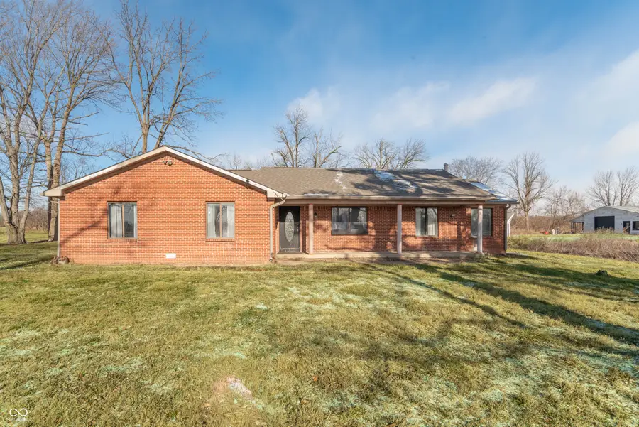8457 E Us 40, Fillmore, IN 46128 - #2