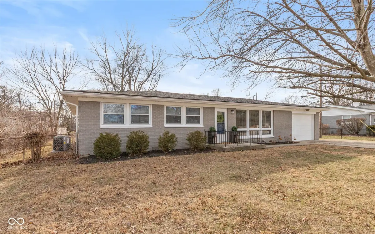 421 E City Center Drive, Carmel, IN 46032 - #1