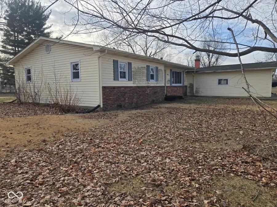 2915 E Phylbeck Avenue, Terre Haute, IN 47805 - Image #2