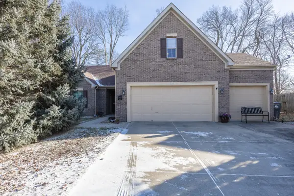 6011 Timberland Way, Indianapolis, IN 46221