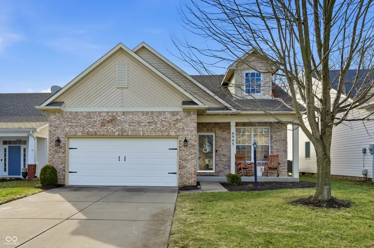 6945 Harbour Woods Overlook, Noblesville, IN 46062 - Image #1
