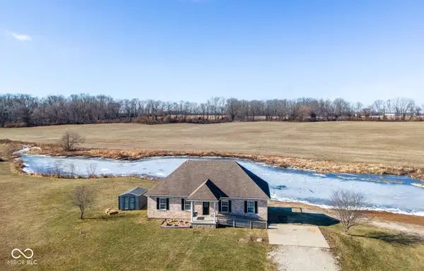 9653 S 200 E, Flat Rock, IN 47234