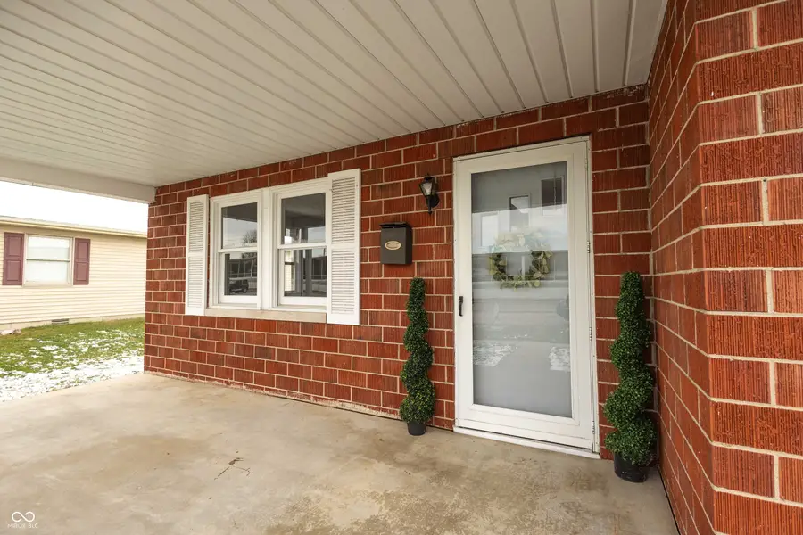 844 W Frank Street, Mitchell, IN 47446 - #3