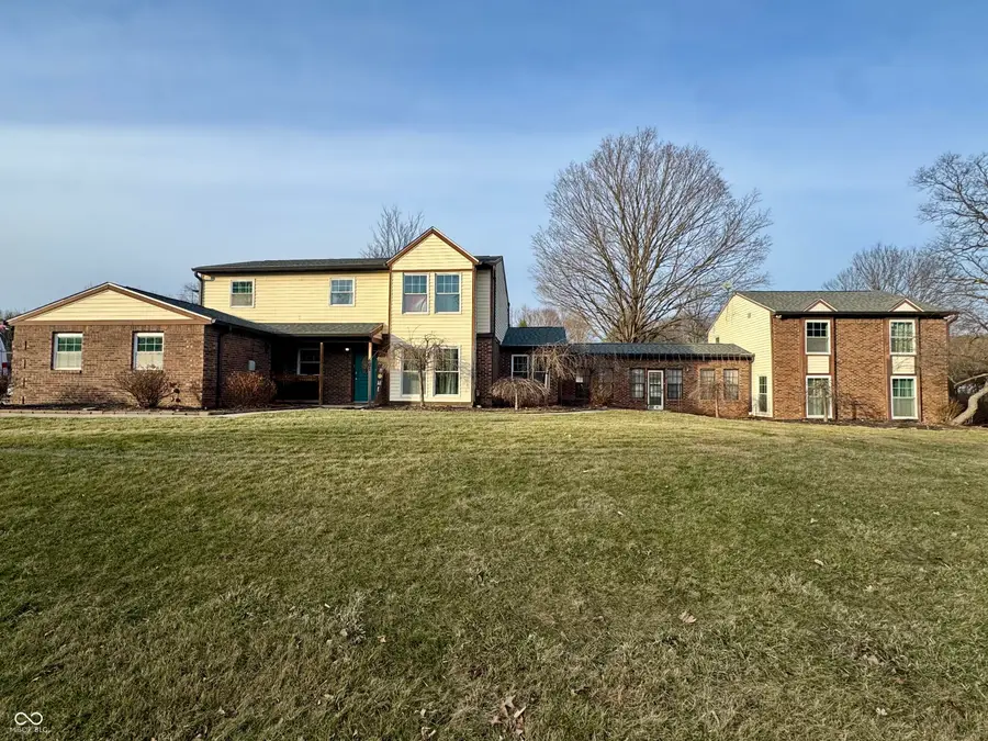 401 San Carlos Drive, Greenwood, IN 46142 - #2