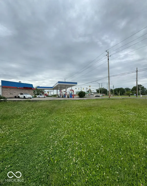 4609 Shadeland Avenue, Indianapolis, IN 46226