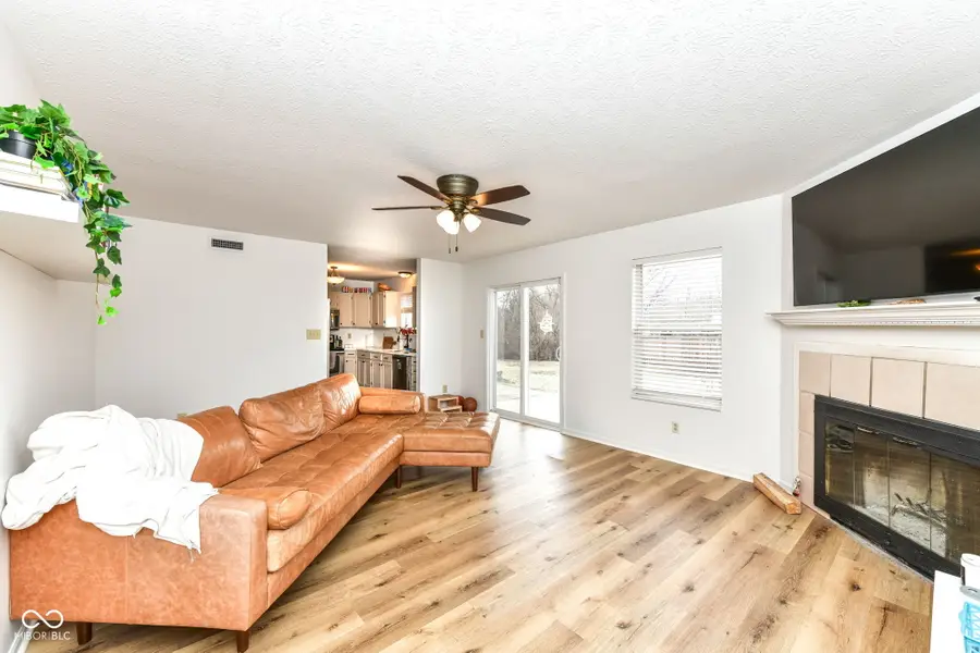 18510 Harvest Meadows Drive E, Westfield, IN 46074 - Image #2