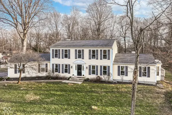 6817 W Forest Brook Drive, Fountaintown, IN 46130