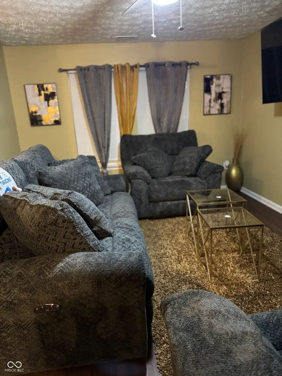 2042 Columbia Avenue, Indianapolis, IN 46202 - Image #2