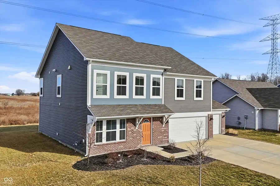 5498 Woods Pointe Drive, McCordsville, IN 46055 - Image #2