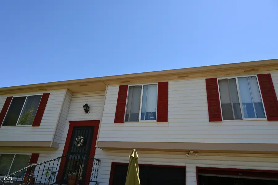 11409 Dunshire Drive, Indianapolis, IN 46229 - Image #2