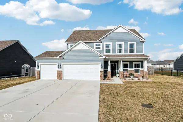 35 Manchester Drive, Trafalgar, IN 46181