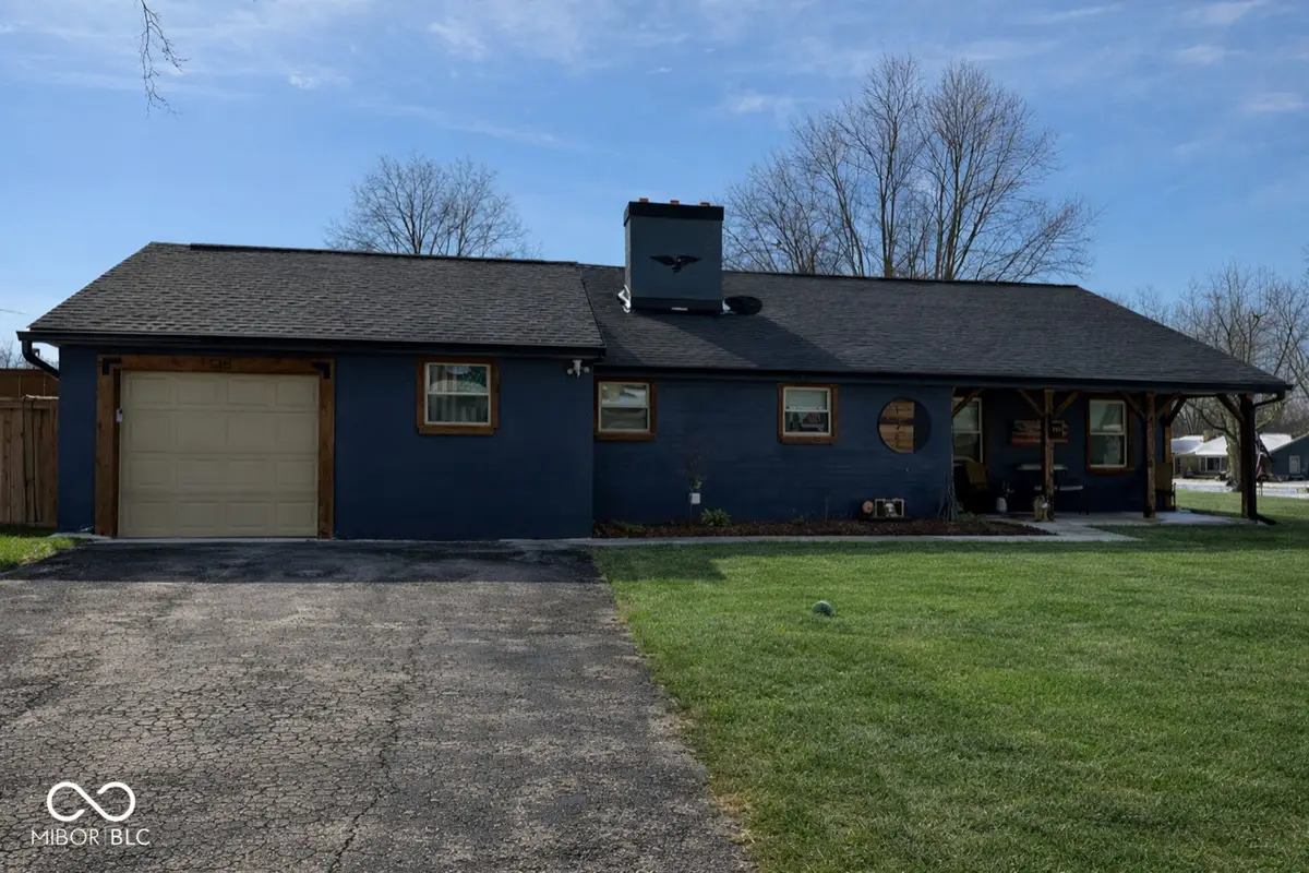 135 W Loretta Drive, Indianapolis, IN 46217 - Image #1