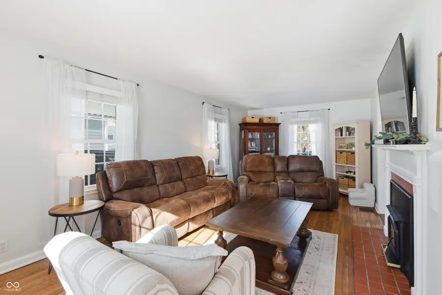 194 E Columbia Street, Danville, IN 46122 - #3