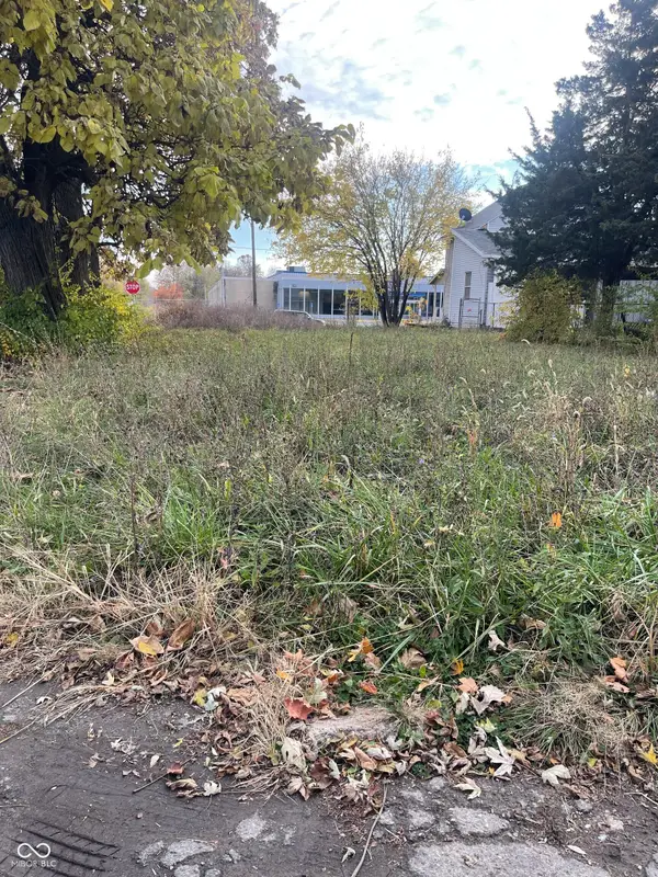 500 W Memorial Drive, Muncie, IN 47302