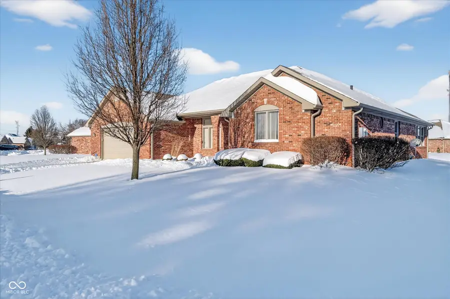 1006 Woodridge, Brownsburg, IN 46112 - Image #2