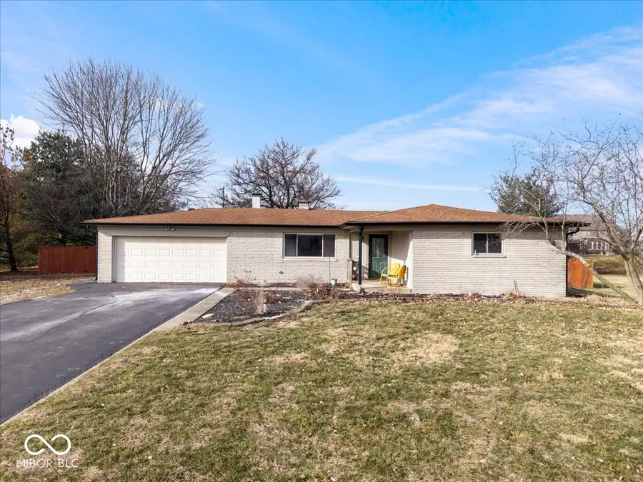 2114 N County Road 800 E, Avon, IN 46123 - #2