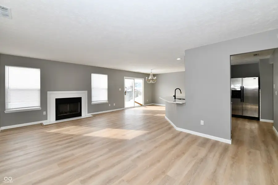 11537 Glenn Abbey Lane, Indianapolis, IN 46235 - Image #2