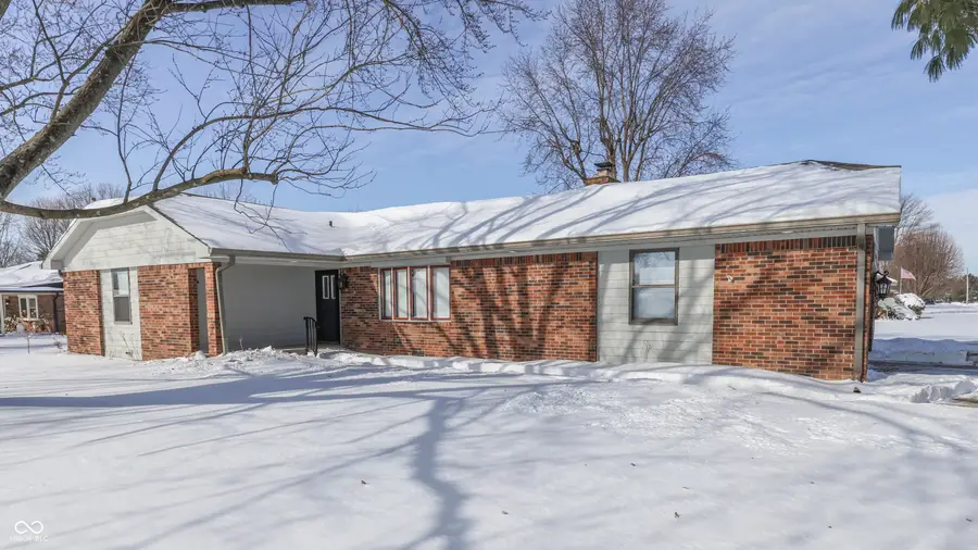 1054 Cambridge Drive, Greenwood, IN 46142 - #2