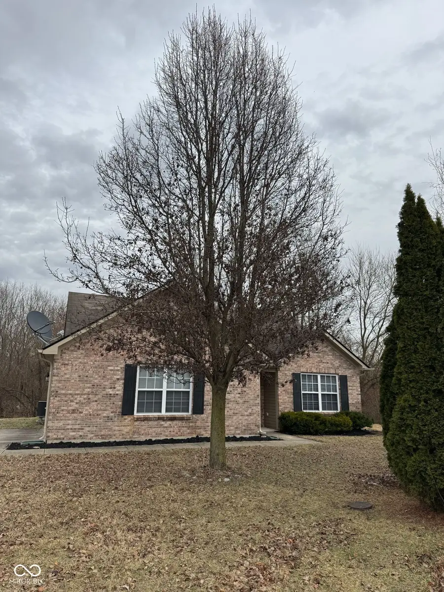 5763 W Deerview Bend, McCordsville, IN 46055 - Image #2