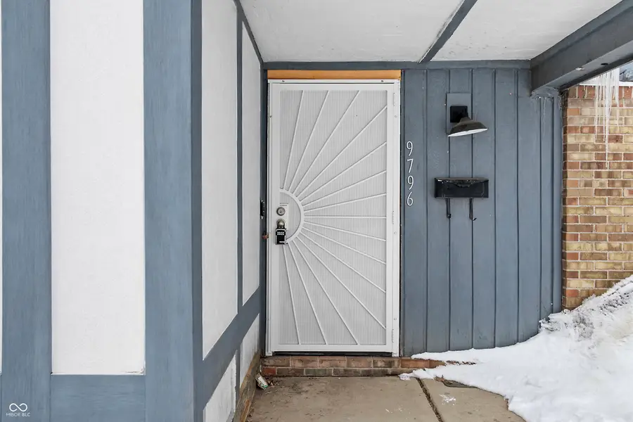 9796 Kingscross Court, Indianapolis, IN 46235 - Image #2