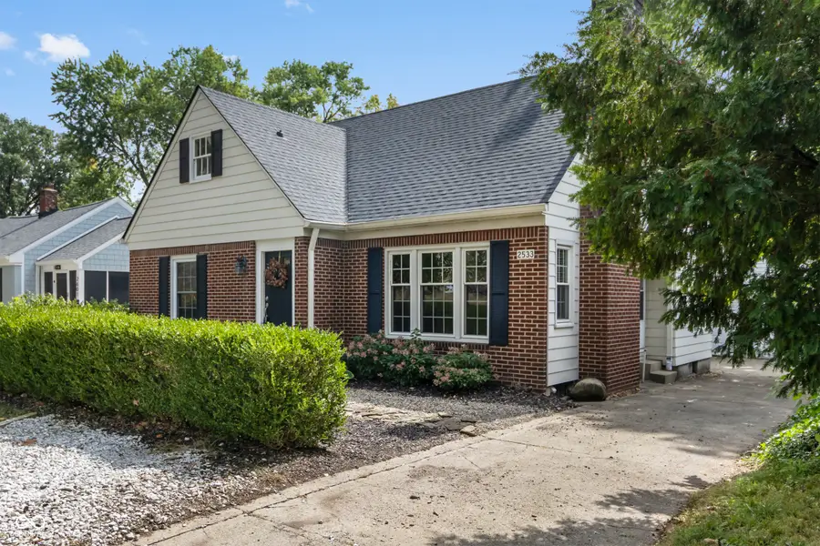 2533 Kessler Boulevard East Drive, Indianapolis, IN 46220 - Image #2