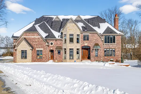 6460 Deerfield Drive, Greenwood, IN 46143