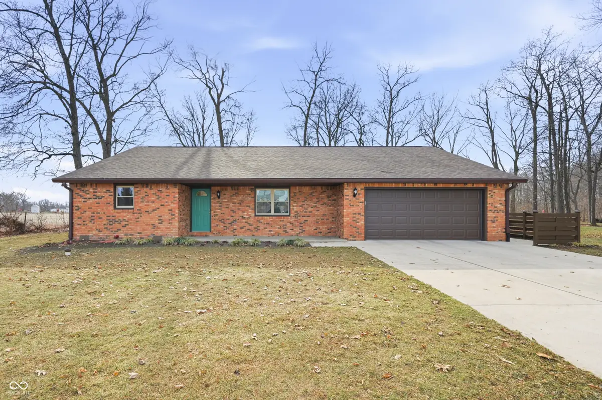 124 E Michelle Lane, Pendleton, IN 46064 - #1