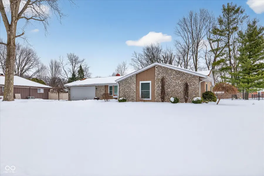 508 N Parkwood Drive, Muncie, IN 47304 - #3