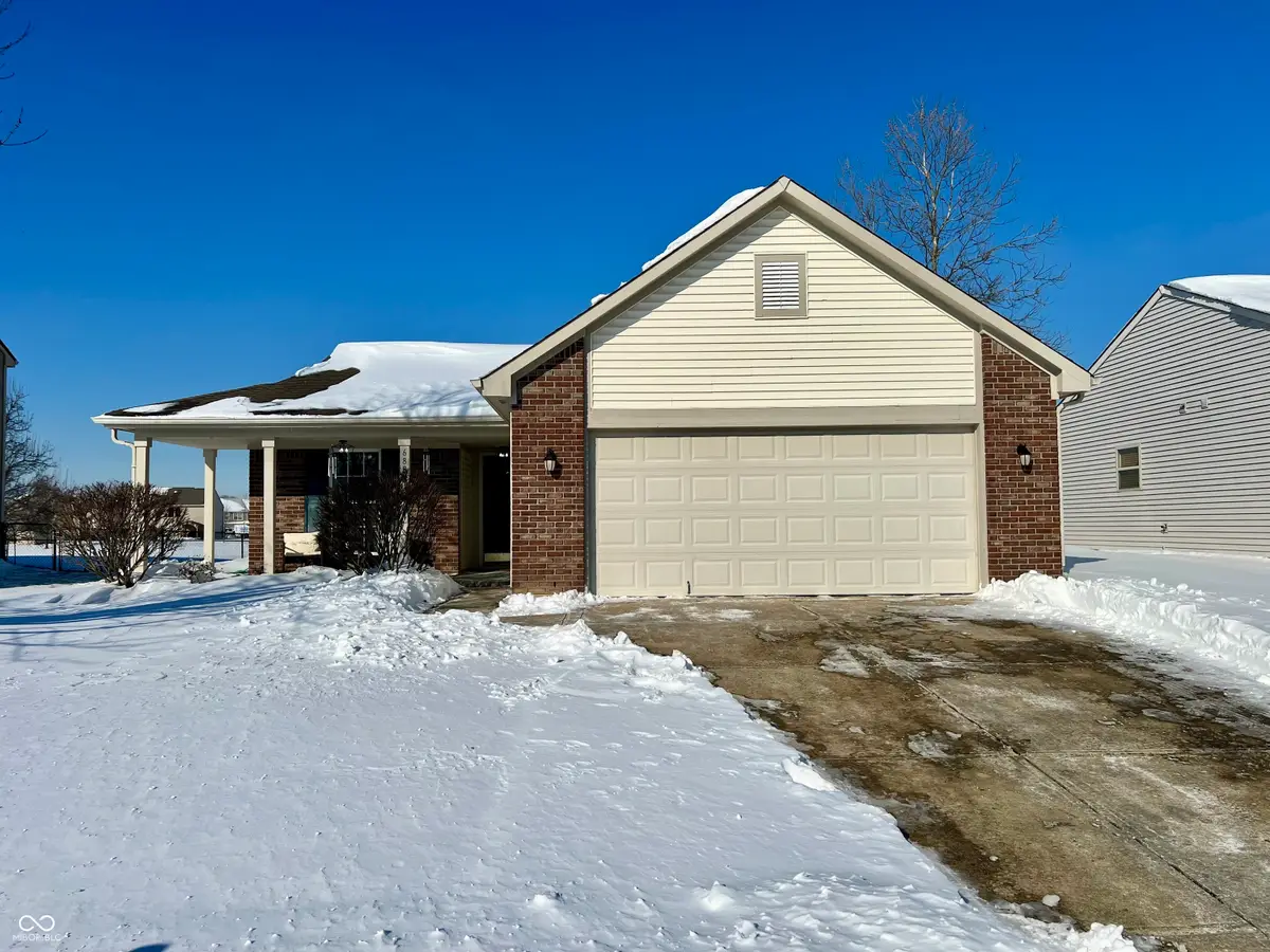 6884 N Laredo Drive, McCordsville, IN 46055 - Image #1