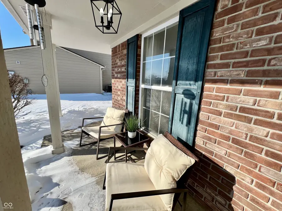 6884 N Laredo Drive, McCordsville, IN 46055 - Image #2