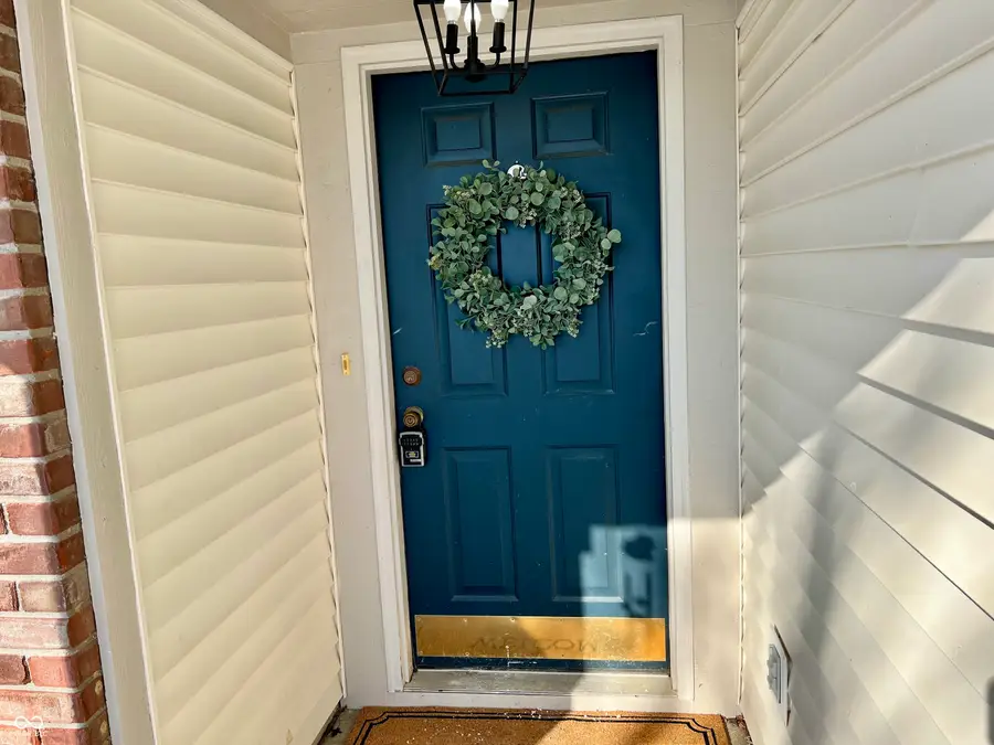 6884 N Laredo Drive, McCordsville, IN 46055 - Image #3