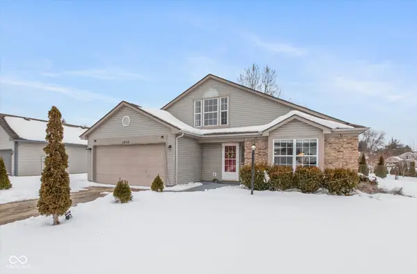 1042 Scarlet Oak Lane, Mooresville, IN 46158