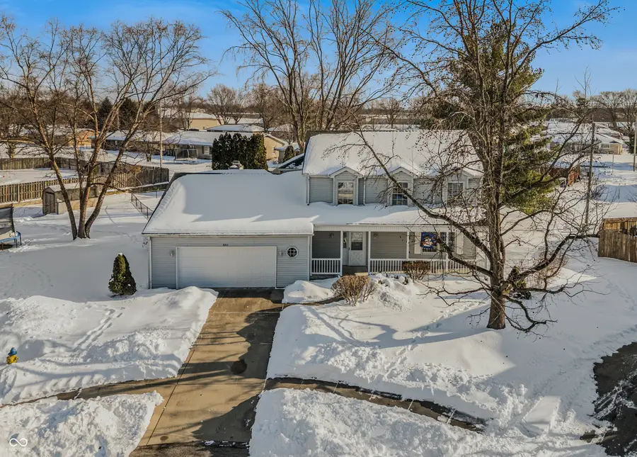 3211 Concord Court, Columbus, IN 47203 - #3