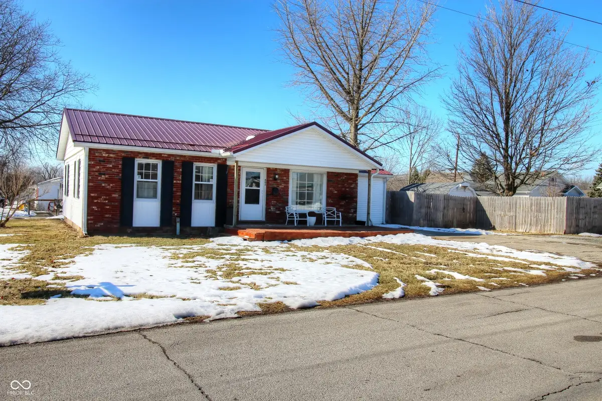802 W Broadway Street, Alexandria, IN 46001 - #1