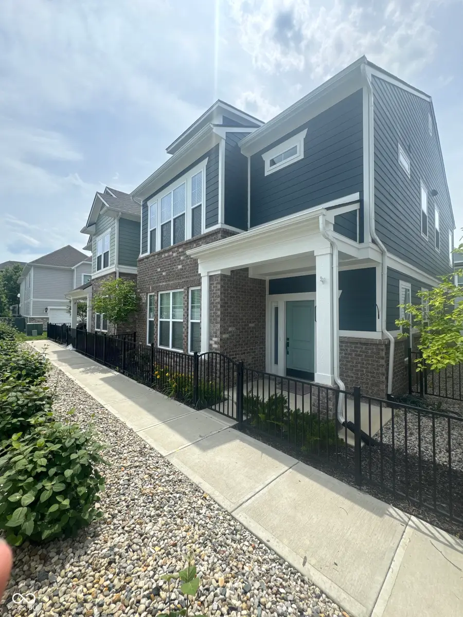 9215 Hawley Drive, Indianapolis, IN 46216 - Image #2